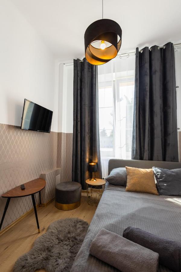 Clicktheflat Aleje Niepodleglosci Center Apart Rooms Varsovia Exterior foto