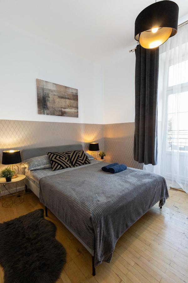Clicktheflat Aleje Niepodleglosci Center Apart Rooms Varsovia Exterior foto