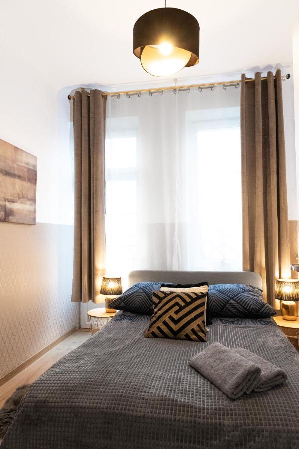 Clicktheflat Aleje Niepodleglosci Center Apart Rooms Varsovia Exterior foto